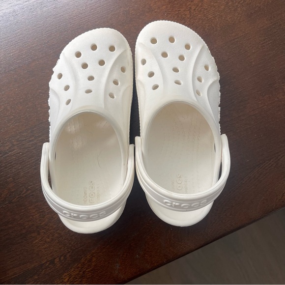 Crocs Baya Clogs Kids Children Size 12 White Shoes - In excellent condition! - Picture 3 of 6